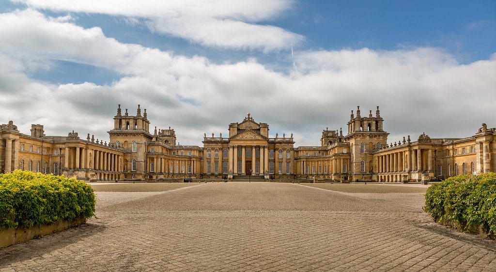Blenheim Palace sets the backdrop for the 12-strong team of soldiers to set a new world record.